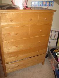 Chest of drawers