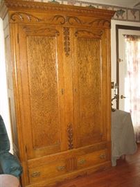 Knock down chifferobe