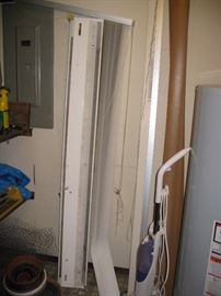 Long portable heater, vertical blinds