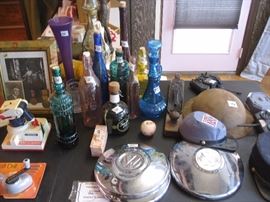 Decanters, Dough boy hat, VW set of (4) hubcaps