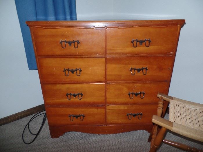  Another Dresser-LOVE THE HARDWARE