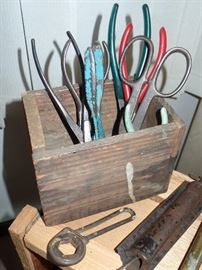  Vintage hand tools 