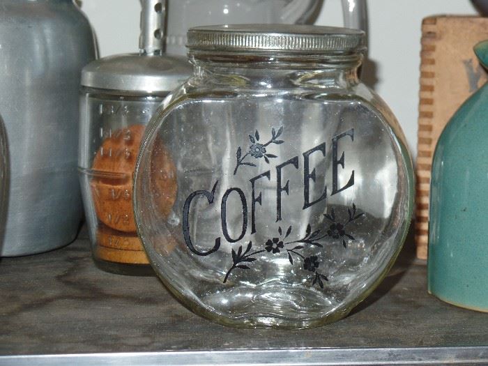  Coffee jar 