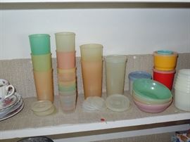 Vintage Tupperware cups and bowls