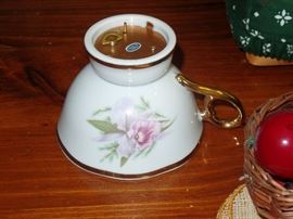 Musical tea cup