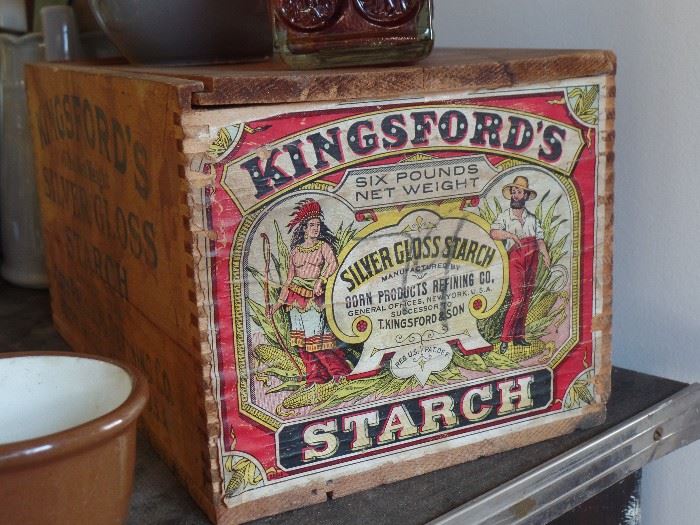 Sideview of Kingsford starch wooden box. Excellent condition. 