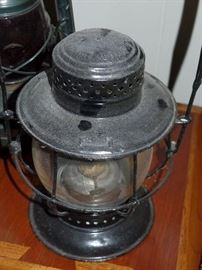 San Antonio 1906 lantern w/wood handle