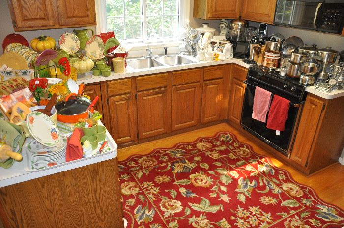 This wonderful kitchen has everything for entertaining family and friends!