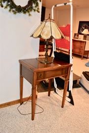 sewing machine w/cabinet