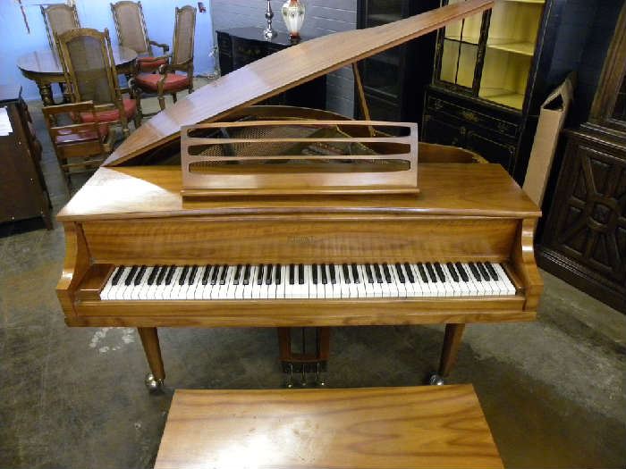 Kimball Baby Grand Piano w/Bench