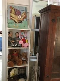 Plush toys. Vintage mother hen target game. 