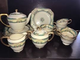 Old Lenox Monticello dessert set