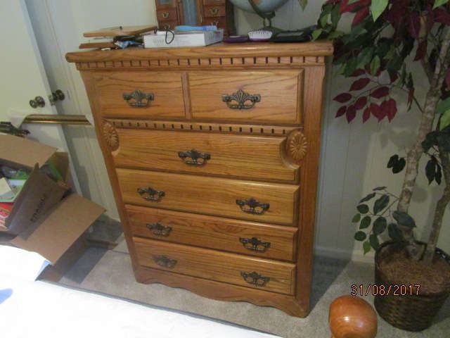 Nice solid chest of drawers