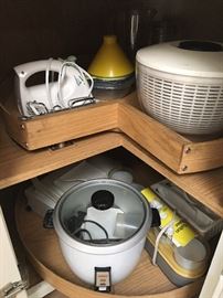 Newer rice cooker and other small appliances