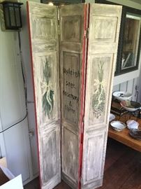 Check out this painted garden screen
