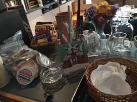 Coasters, ashtrays, swizzle sticks, decanters, 