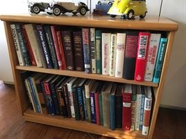 Vintage Thomasville pine bookshelves with adjustable shelves