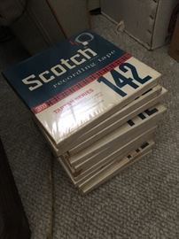 sealed magnetic recording tape