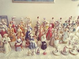 Avon Ceramics - collectible - miniatures to standard sizes.