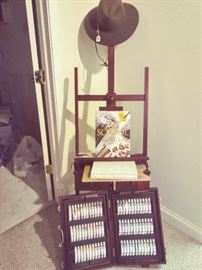 Artist Easel with Paint Storage Case & How to Paint Books