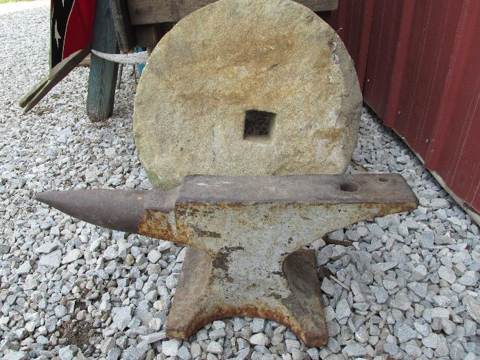 Antique 123 pound Anvil 