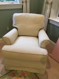 Lee Industries Swivel Rocker in Celery with Lilac welting - EXCELLENT condition