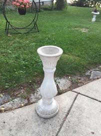 SOLD---Gazing ball holder $20.