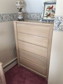 Oak Chest of drawers$100