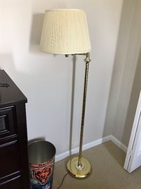 Standup lamp $40