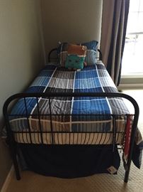 Twin size daybed $100