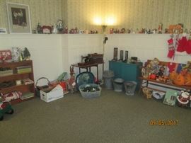 Wonderful Halloween  Thanksgiving and Christmas Decorations