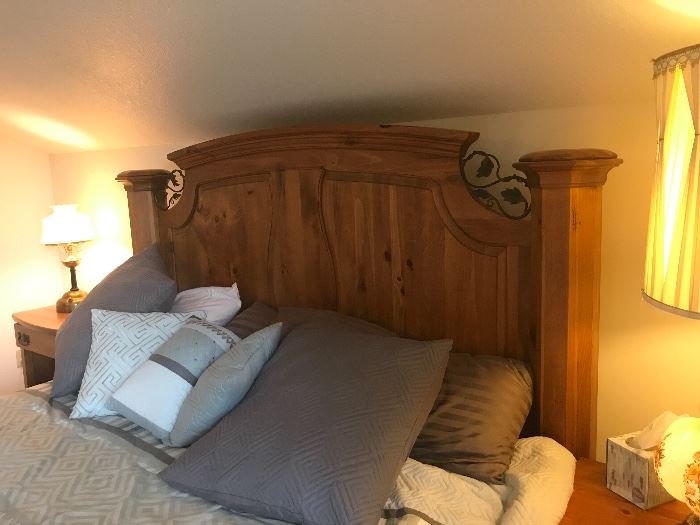 Beautiful headboard and Sleep Number King Size Bed