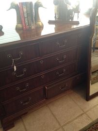 Triple dresser with mirror