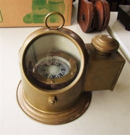 Vintage brass ship compass!