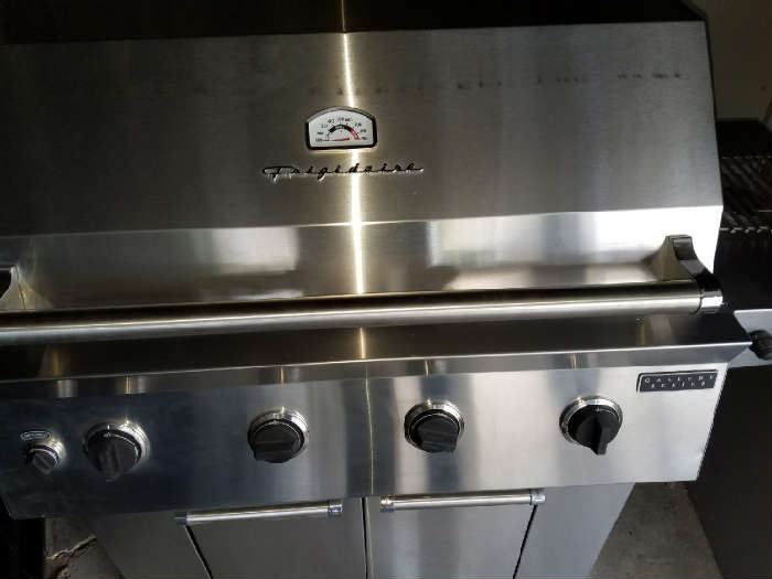 Frigidaire Grill Gallery Series