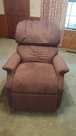 Recliner lift chair