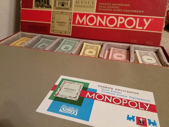 1961 edition of Monopoly. Did you know, during WWII, maps and other escape aids were smuggled to Allied POWs in Monopoly sets? - Brought to you by ACME Trivia. Of course, you won't find that in this 1961 edition. 