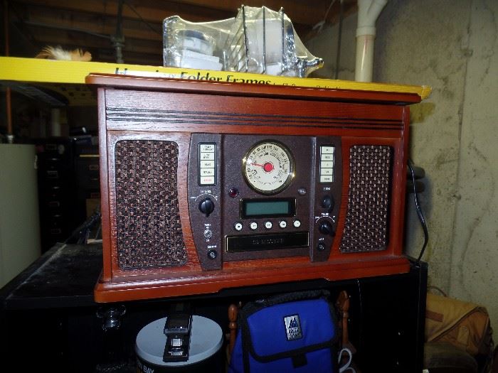 Mid-Century Table Radio-reproduction