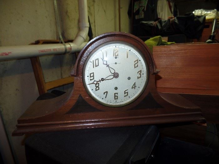 Vintage Mantle Clock-New Haven