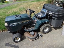 Craftsman lawn tractor.