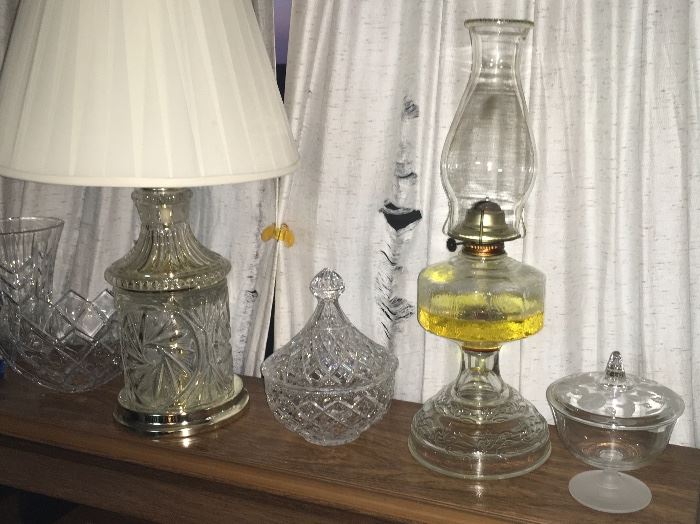 MORE CRYSTAL & ANTIQUE OIL LAMP