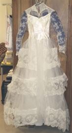 ANOTHER PHOTO OF THIS BEAUTIFUL VINTAGE CLEAN SATIN & LACE WEDDING DRESS.