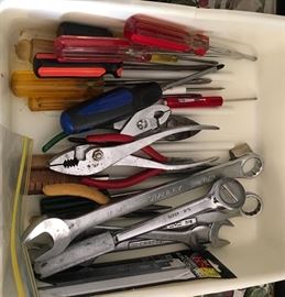 ONLY PART OF THE LARGE GROUP OF USA QUALITY TOOLS.