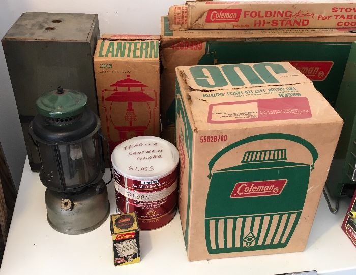 QUALITY VINTAGE COLEMAN LANTERNS X 3, 2 ARE IN BOXES.