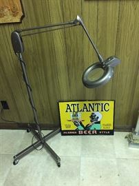 Rolling Magnifying Arm Lamp