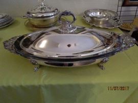 SILVERPLATE SERVING PIECE