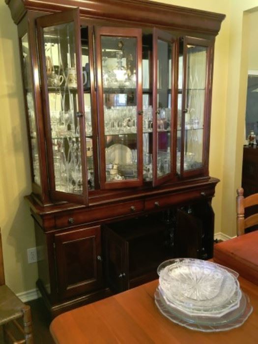 LIGHTED CABINET WITH CRYSTAL AND LENOX CHINA