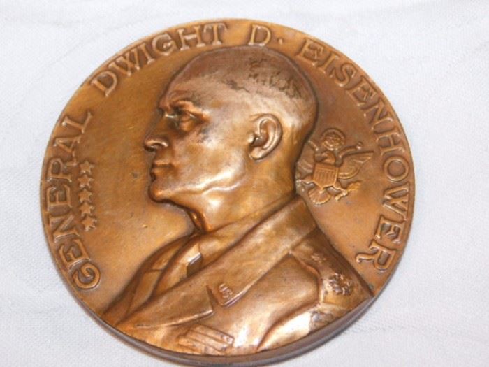 1942-1945 General Dwight D Eisenhower Bronze Medallion