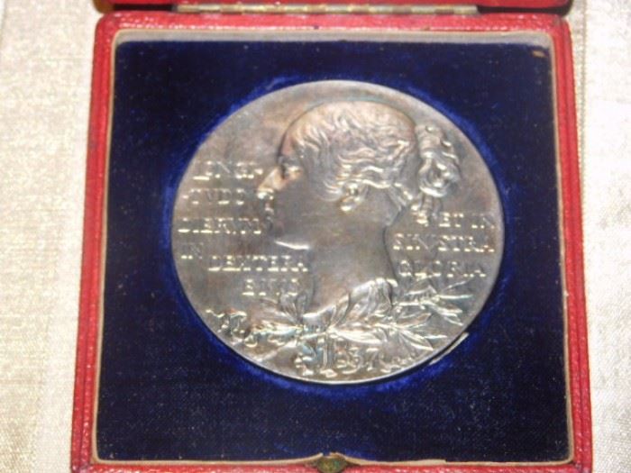 Back of Queen Victoria Diamond Jubilee 1837-1897 Silver  Coin -medal
