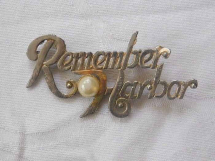 Remember Pearl Harbor WW2  Sweetheart Mothers pin